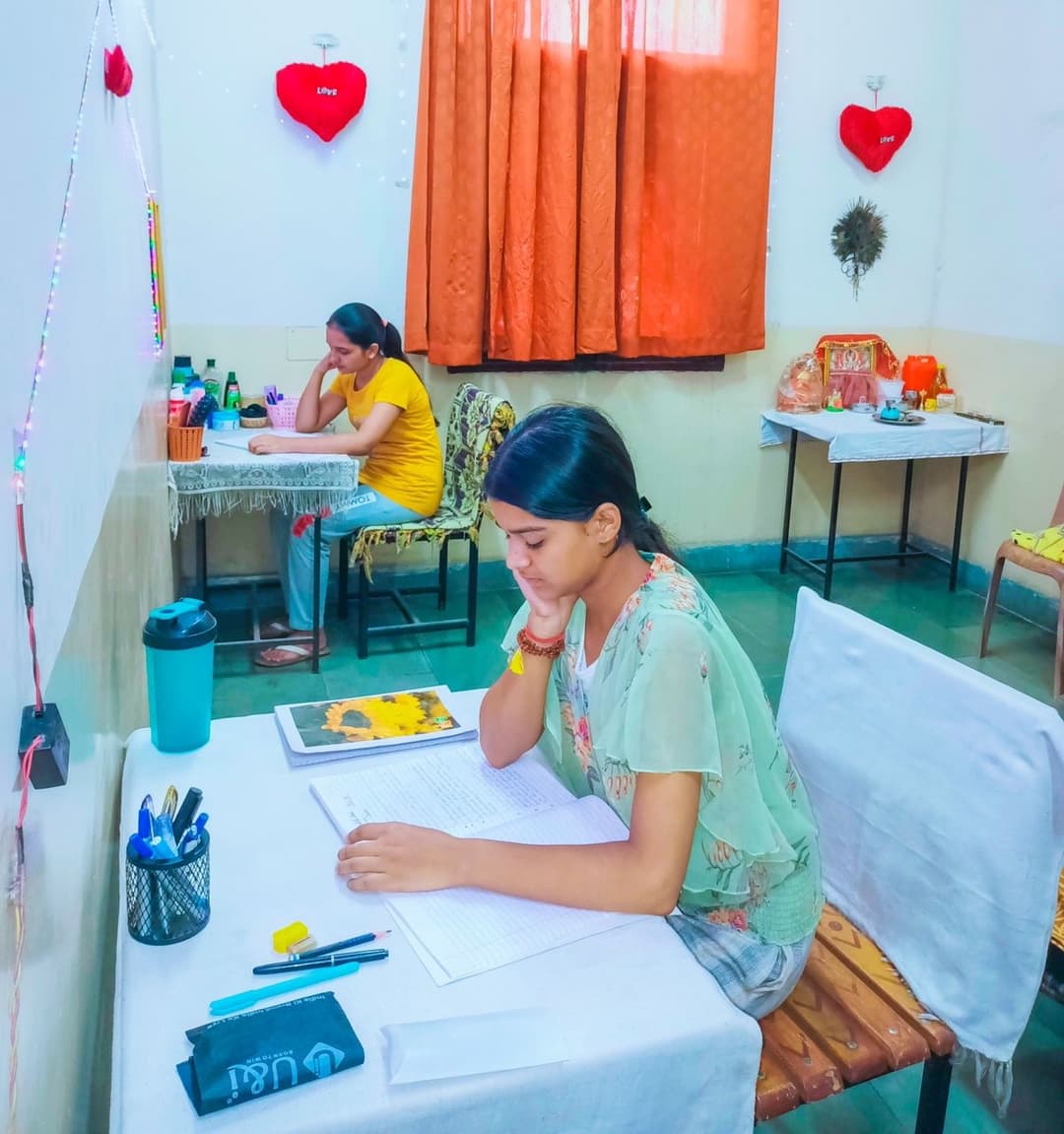 Image from Hostel album, number 11