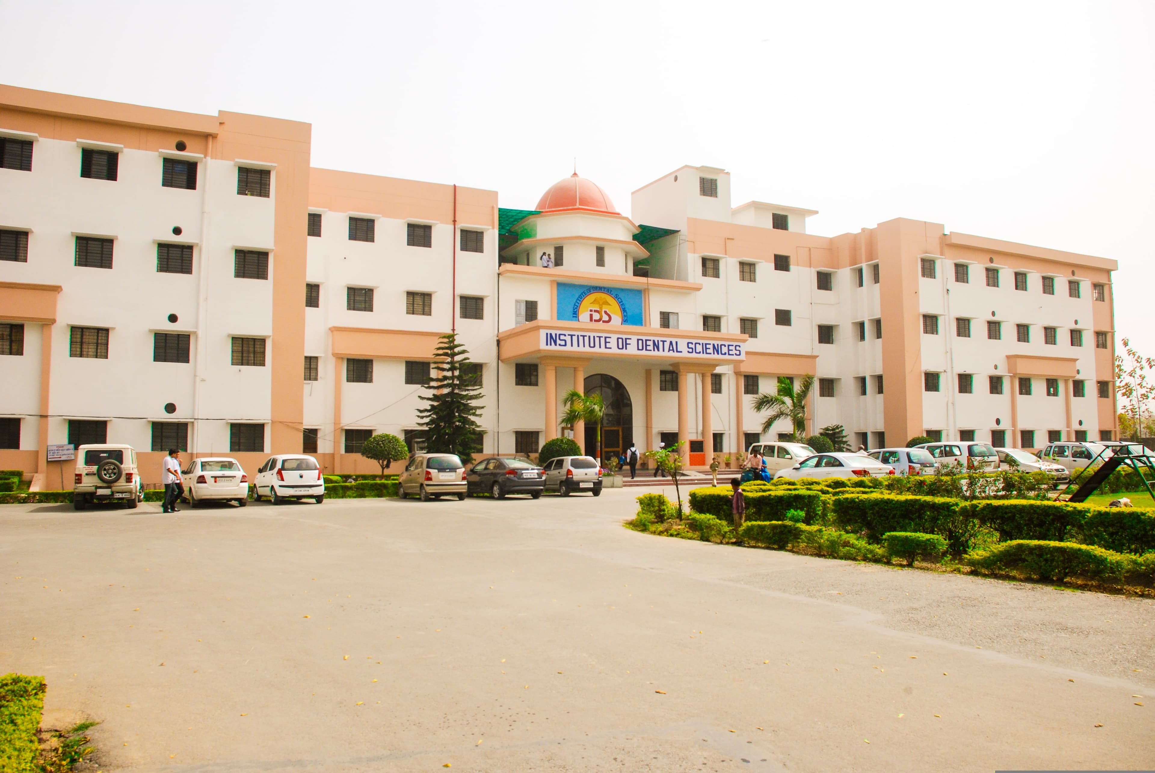 Campus view of Institute Of Dental Sciences, Invertis Village, Delhi Lucknow Highway NH-24, Bareilly, Uttar Pradesh 243123