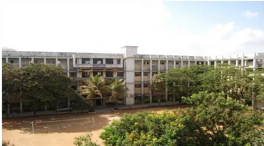 Sathaye College