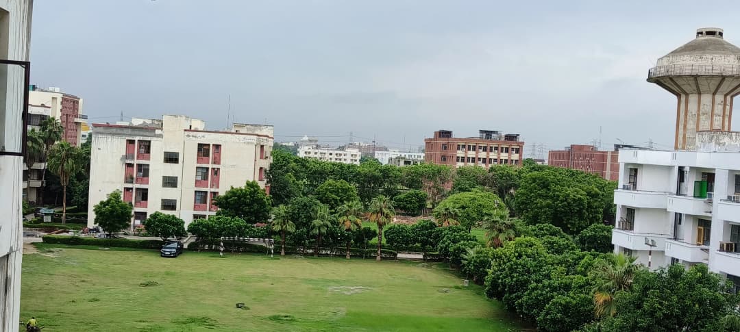 Image from Student Clicks album, number 5