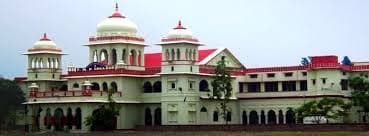Campus view of C.M.P. Degree College, Mahatma Gandhi Marg, George Town, Prayagraj, Uttar Pradesh 211002