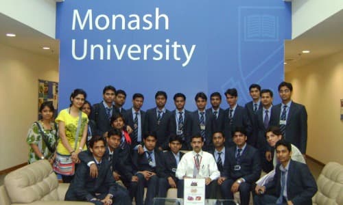 Image from Lab, Library & academic facilities album, number 2