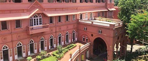 Campus view of H.R. College of Commerce and Economics, 123, Dinshaw Wachha Road, Churchgate, Mumbai, Maharashtra 400020