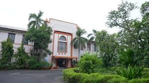 Campus view of L.M. College Of Pharmacy, Opposite Gujarat University, Navrangpura, Ahmedabad, Gujarat 380009