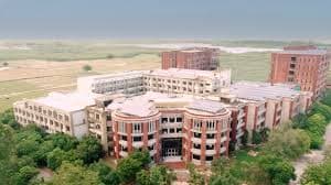 Campus view of Hindustan Institute of Technology and Management, Agra-Delhi Highway (NH-2), Farah, Mathura, Uttar Pradesh 282007