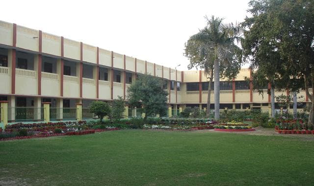 Campus view of Dayanand Brajendra Swarup College, Kanpur