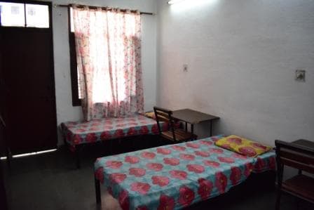 Image from Hostel album, number 3
