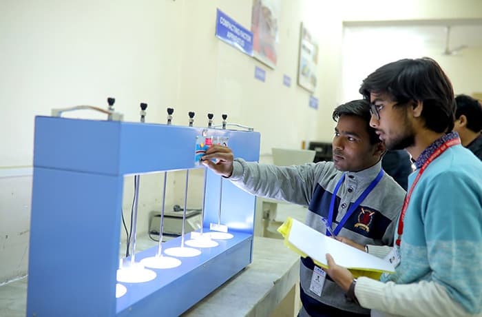 Image from Lab, Library & academic facilities album, number 6