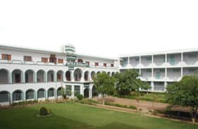 Campus view of Vikramajit Singh Sanatan Dharma College, Kanpur