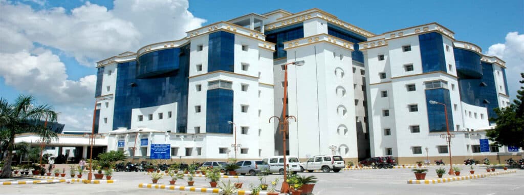 Campus view of Dr. Ram Manohar Lohia Institute of Medical Sciences, Lucknow