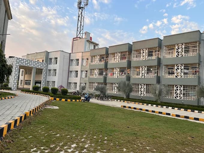 Campus view of Indian Institute of Management, Lucknow