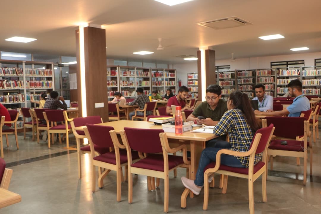 Image from Lab, Library & academic facilities album, number 5