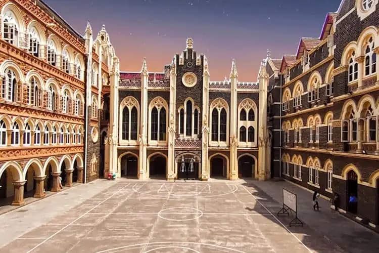 Campus view of St Xavier's College ,  Mumbai