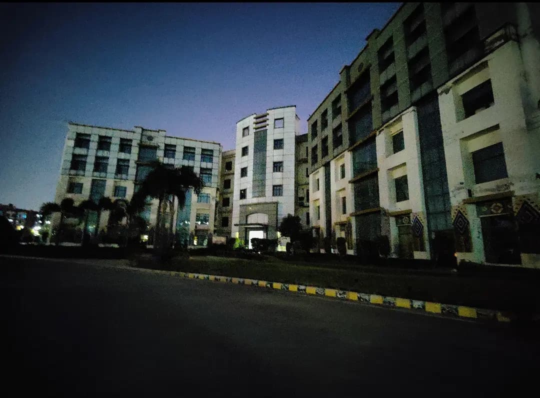 Image from Student Clicks album, number 2