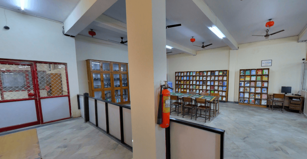 Image from Lab, Library & academic facilities album, number 10