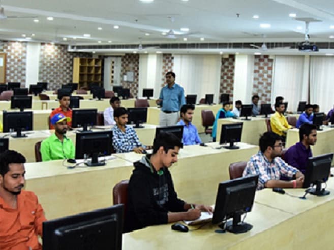 Image from Lab, Library & academic facilities album, number 1