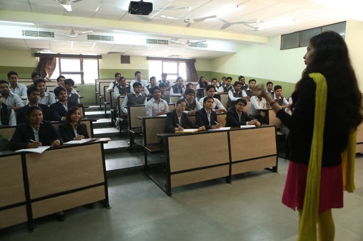 Image from Lab, Library & academic facilities album, number 4
