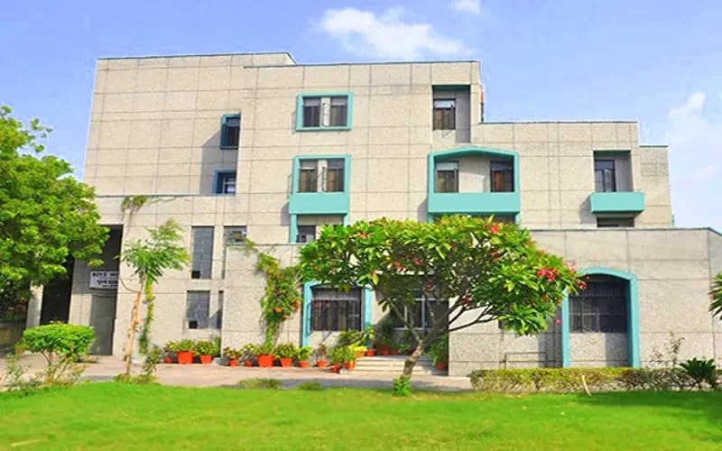 Campus view of Institute of Hotel Management, Lucknow