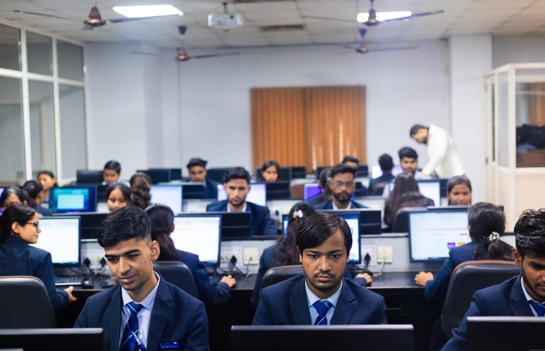 Image from Lab, Library & academic facilities album, number 4