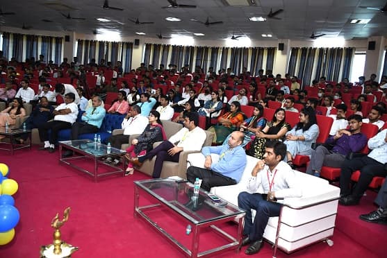 Greater Noida College