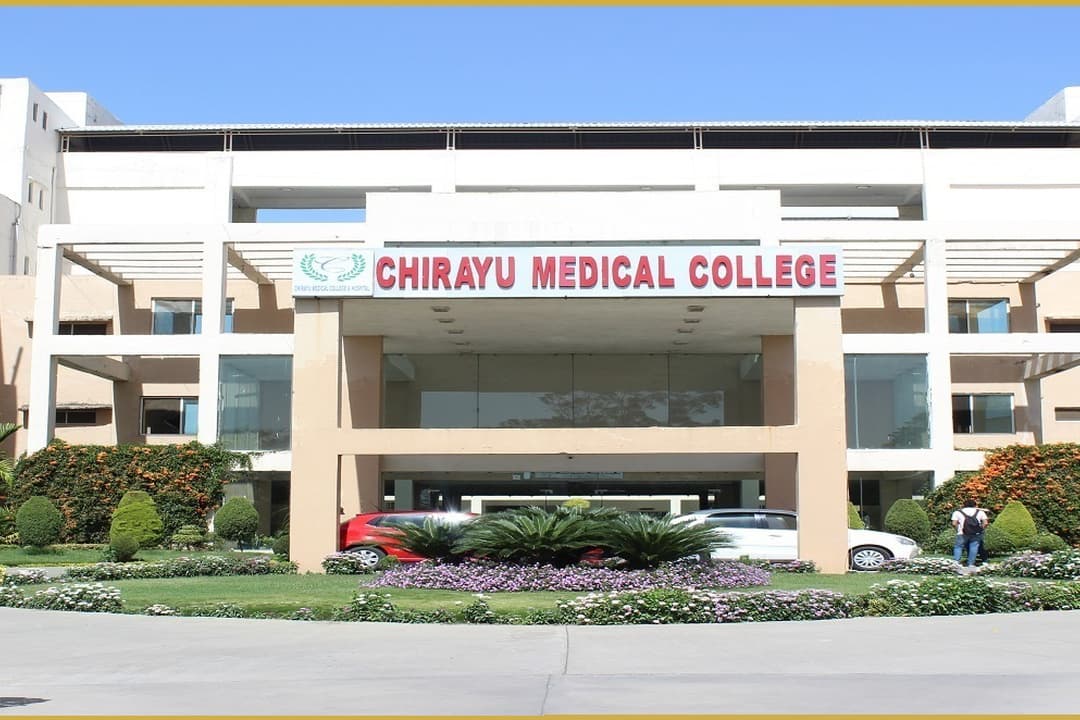 Campus view of Chirayu Medical College and Hospital, Bhopal