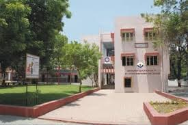 Campus view of V.T. Choksi Sarvajanik Law College, Sarvajanik Law College Campus, Beside K.P. College of Commerce, Athwalines, Surat, Gujarat 395001