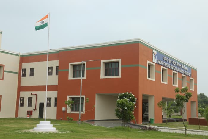 Rajiv Gandhi National Aviation University (RGNAU)